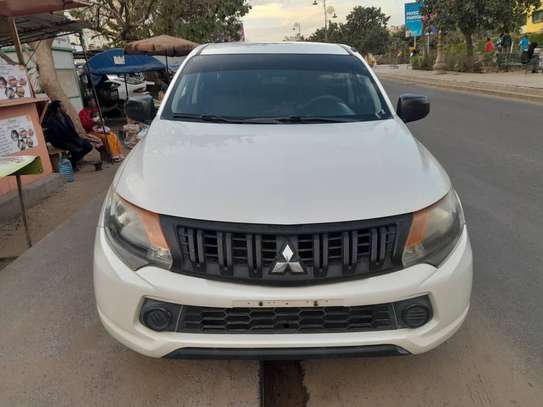 MITSUBISHI L200 2018 image 5