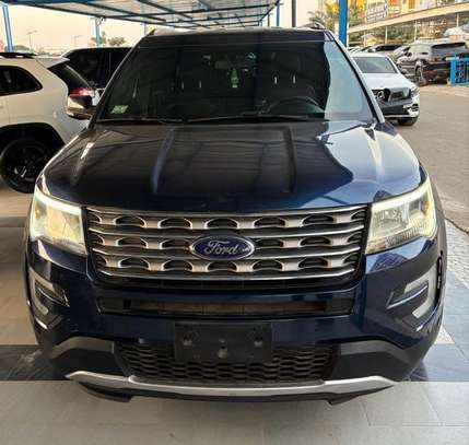 Ford Explorer XLT 4WD 7 places image 1