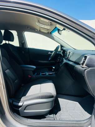 Kia Sportage 2019 image 8