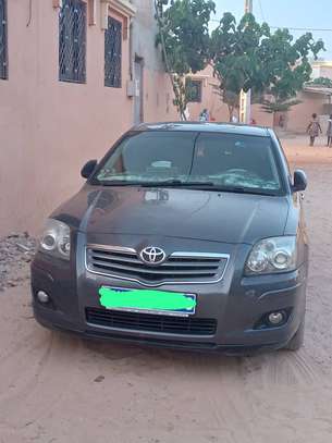 toyota avensis image 1