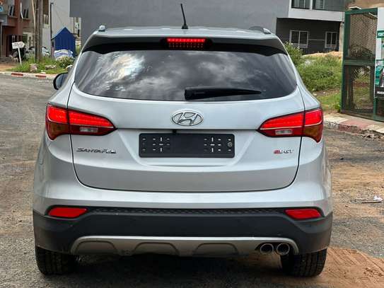 Hyundai Santa Fe 2015 image 11