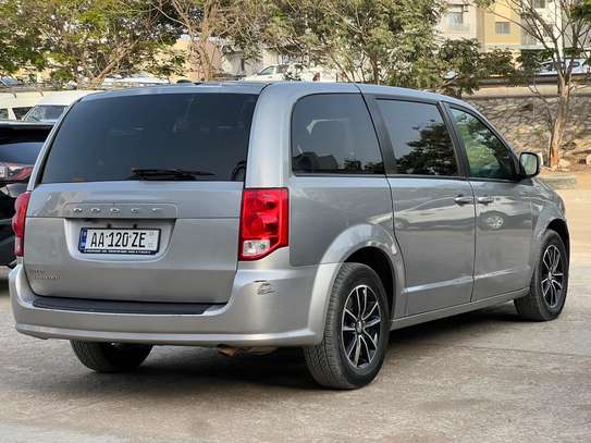 Dodge caravane 2018 location image 5