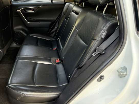 Rav4 image 12