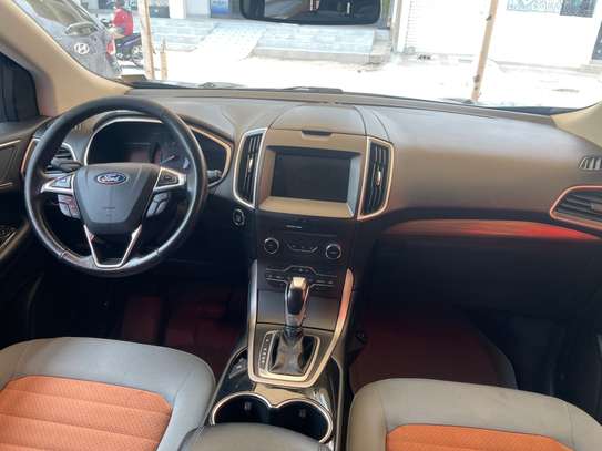 2018 Ford Edge image 4