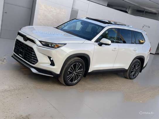 Toyota highlander 2024 image 1