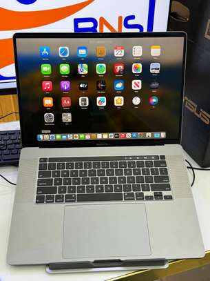 MacBook Pro 16-inch 2019 16 Pouces Core i9 image 2
