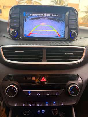 Hyundai tucson image 6