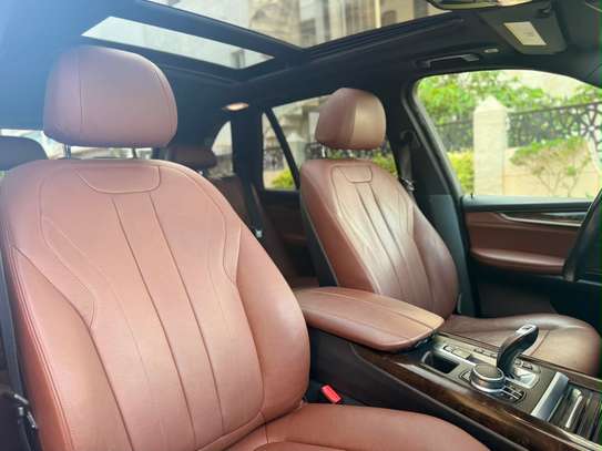 bmw x5 image 8