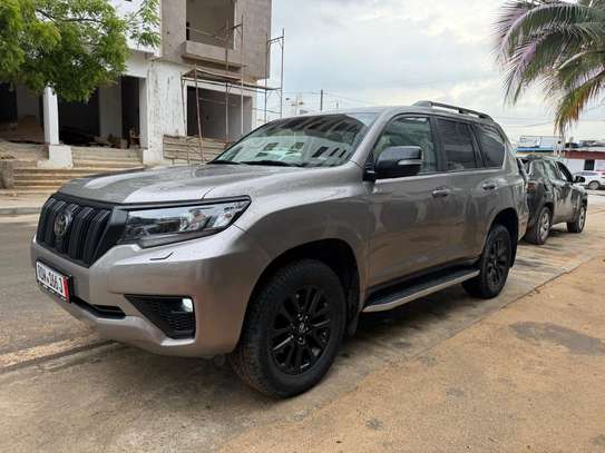 Toyota prado Vx année 2023 image 5