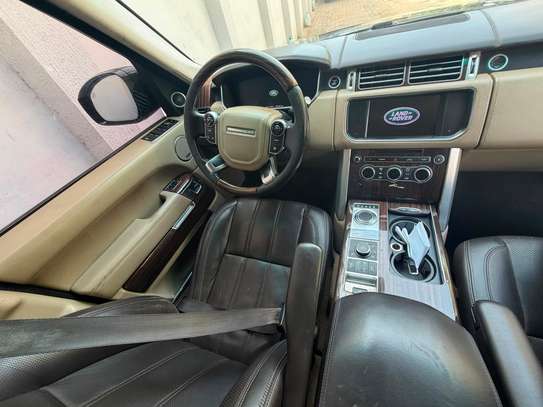 Range Rover Vogue autobiography image 3