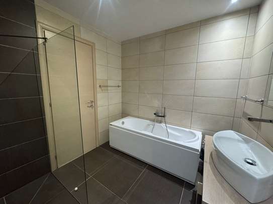 Appartement Rdc meublé fan résidence jardin privé 3 chambres image 10