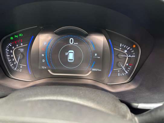 Hyundai Santafe 2019 image 9