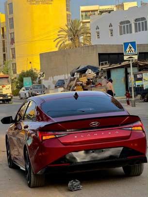 Hyundai elantra image 10