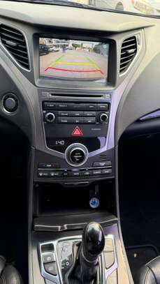 Hyundai grandeur HG240 image 10