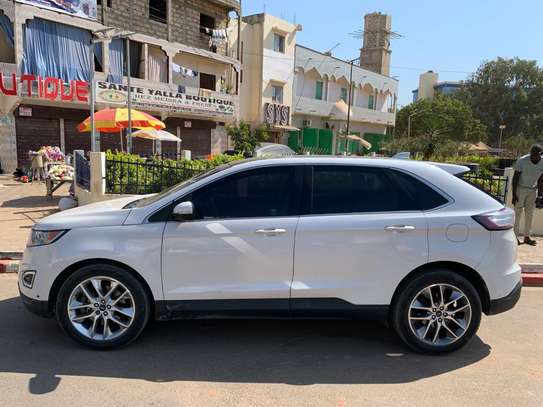 Ford Edge 2016 SUV Blanc Confort et Puissance image 3