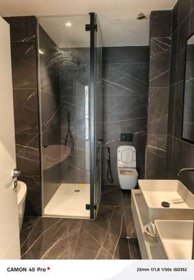 Corniche almadies appt duplex 2chb avec jardin image 11