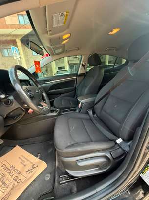 HYUNDAI ELANTRA 2019 image 4