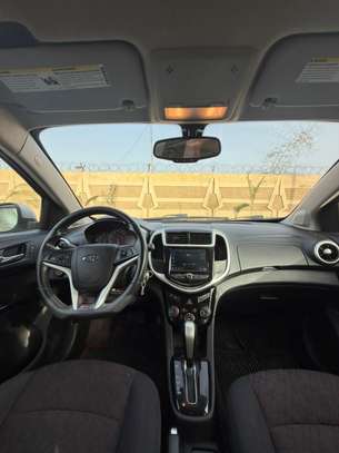 Chevrolet sonic Année 2018 image 4