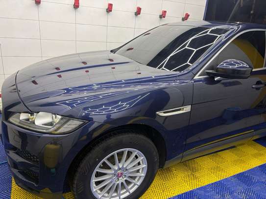Jaguar F Pace 2017 image 4