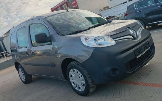 Renault kangoo 2019  manuel diesel venant image 6
