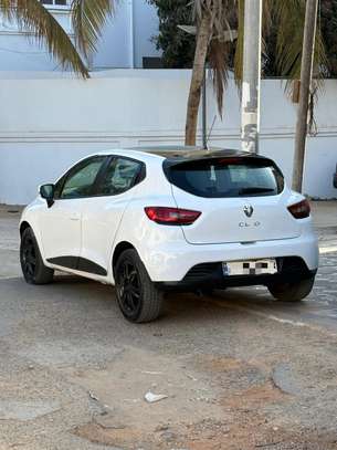Renault clio 4 - Essence manuel 1.2 model 2012 image 5