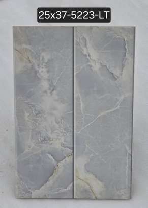 Carrelage effet marbre 25x37 brillant image 3