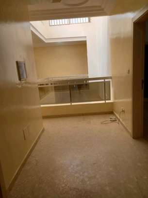 À LOUER au mamelle une villa R+1 Vu sur MER image 6