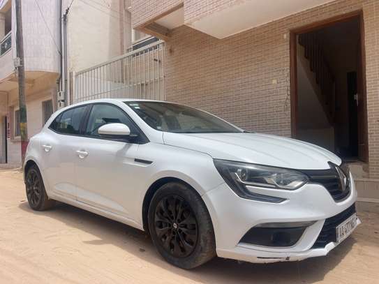 Vend Renault Megane 2017 image 2