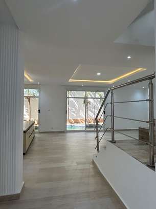 Maison à vendre a la vdn derrière eslusive image 5