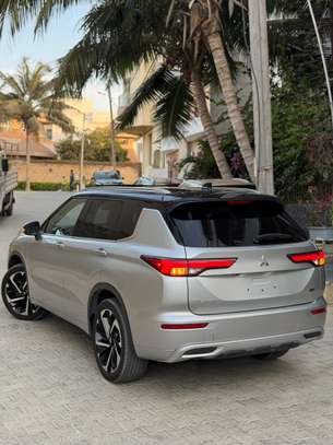 MITSUBISHI  OUTLANDER Année 2024 image 5