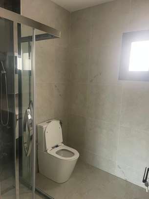 Appartement neuf à louer Point E image 6