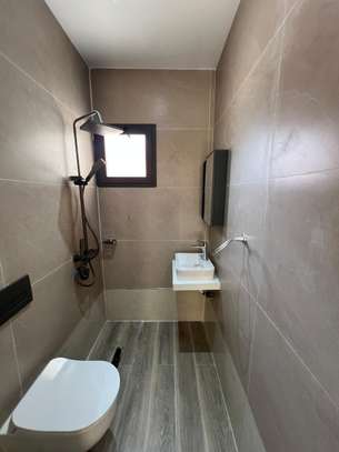 F4 de 175 m² neuf visible à Ngor Almadies image 3