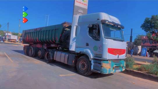 CAMION TRACTEUR + BENNE image 2