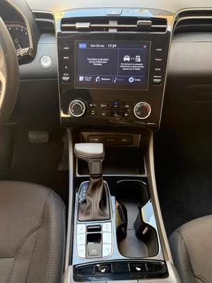 HYUNDAI TUCSON 2022 VENANT AUTOMATIQUE ESSENCE image 5