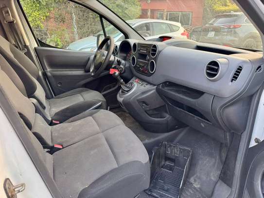 Citroën Berlingo 3 places fermés image 2
