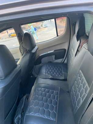 Mitsubishi Pajero 4X4 image 6