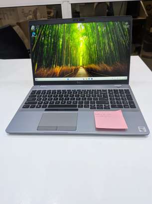 Dell 5510 ) i7 vpro) 10e ) 16g de ram ) 512 image 2