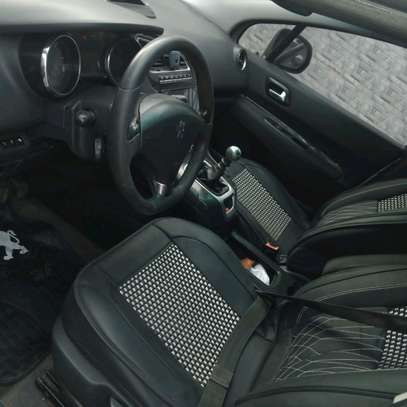 Peugeot 5008 image 3