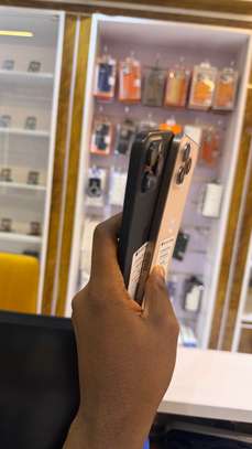 iPhone 16 Pro Max 256G Sim Physique image 3