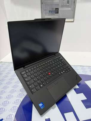 Lenovo thinkpad x1 carbon gen 13 image 5