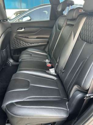 Hyundai Santa Fe diesel 2019 full options image 5