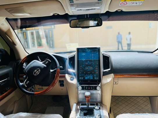 Toyota lane cruiser image 4