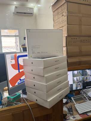 MacBook Pro M5 (2025) 14 Pouces SSD 512Go Ram 16GB image 2