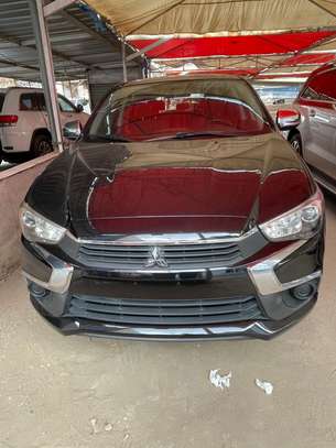 2017 Mitsubishi Outlander sport image 1