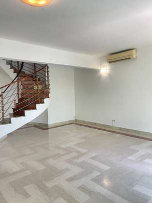 Appartement F4 à louer image 1