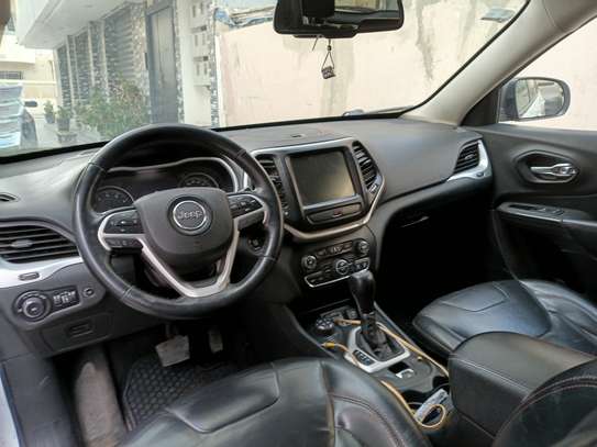 Jeep Cherokee trail Hawk image 4