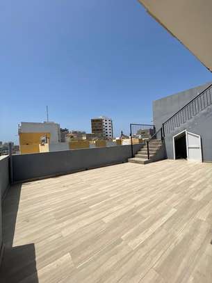 F4 à louer à sacré cœur 3 en duplex terasse privée image 3