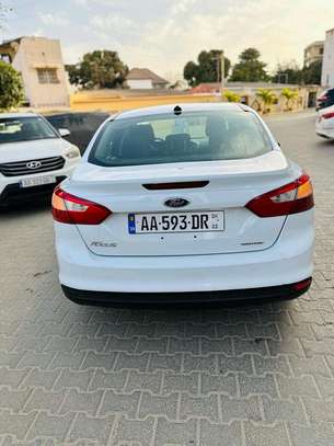 Ford Focus 2014 image 9