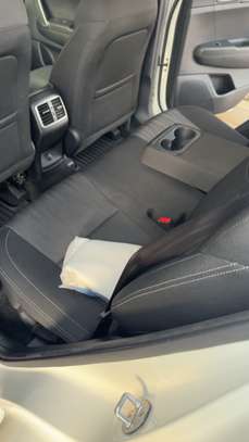 Kia Sportage SUV blanc fiable et confortable image 7