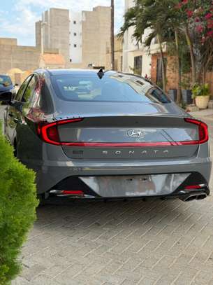Hyundai sonata image 1